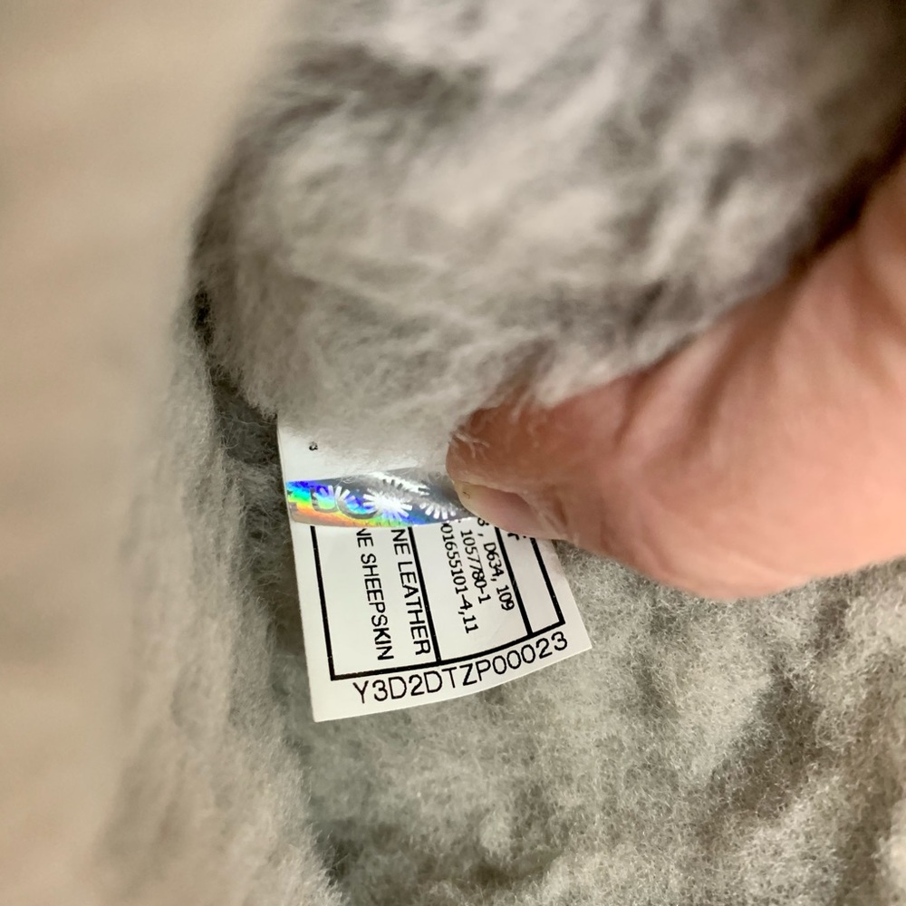 UGG Mongolian Sheepskin Cuff Boots - Picture 7 of 7